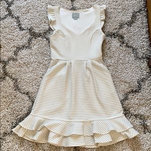 Anthropologie white and grey ruffle sleeve dress